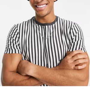 New Look vertical stripe oversized t-shirt in gray